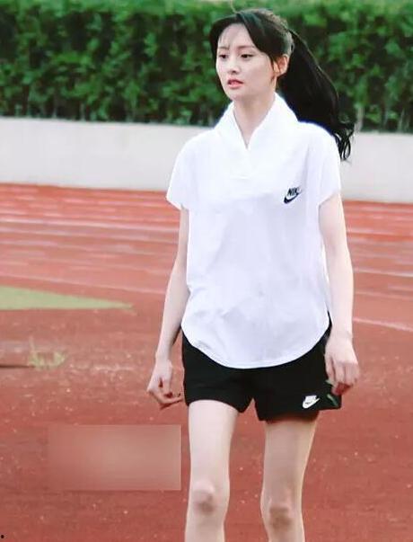 郑爽胖的照片,胖瘦变化引发网友热议